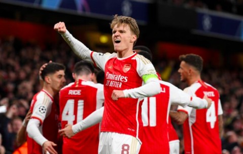 NG体育- 快船4巨合砍81分 