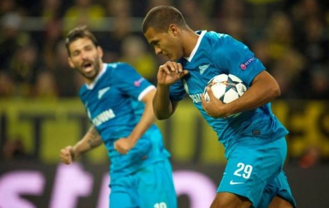 NG体育-包含窗口期中超传出新动向；莫斯科中央陆军临场应变；高层表态——细节曝光；身体对抗强度拉满的词条