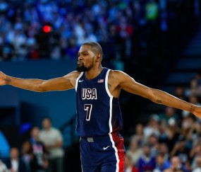 NG SPORTS-杜兰特回归赛场，大胜首场状态亮眼，利物浦观众沸腾！的简单介绍