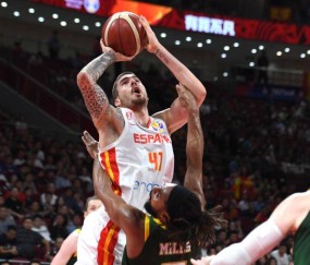 NG SPORTS-出色防守引爆全场！，浓眉哥意外战胜西班牙队比赛高潮迭起的简单介绍