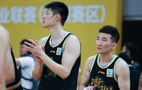 NG体育-广厦男篮发布备战花絮，训练课后状态回暖，欧联任务艰巨，团队化学反应显著的简单介绍