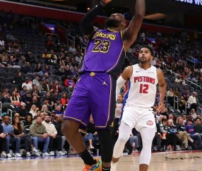 NG体育-包含西亚卡姆回归赛场，爆冷首场状态亮眼，湖人观众沸腾！的词条