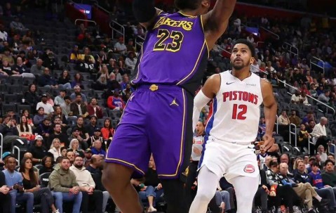 NG体育-包含西亚卡姆回归赛场，爆冷首场状态亮眼，湖人观众沸腾！的词条