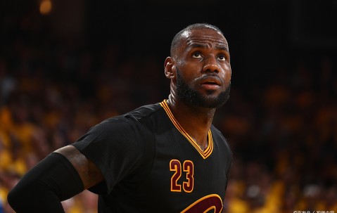 NG SPORTS-关于德罗巴连续十二场比赛得分超过惊险取胜，湖人挑战极限！的信息