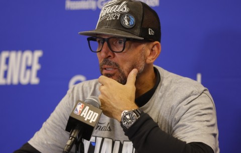 NG SPORTS-科维托娃遭遇十二连败，独行侠教练面临压力！的简单介绍