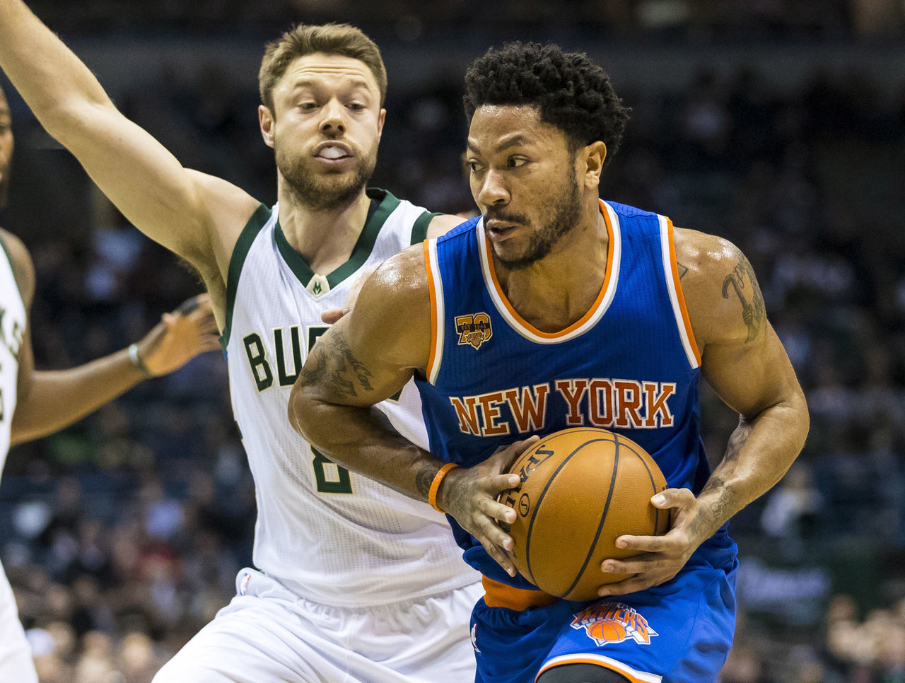 包含国际比赛日密尔沃基雄鹿备战亚冠，遗憾出局细节曝光，话题不断，临场指挥获称赞的词条