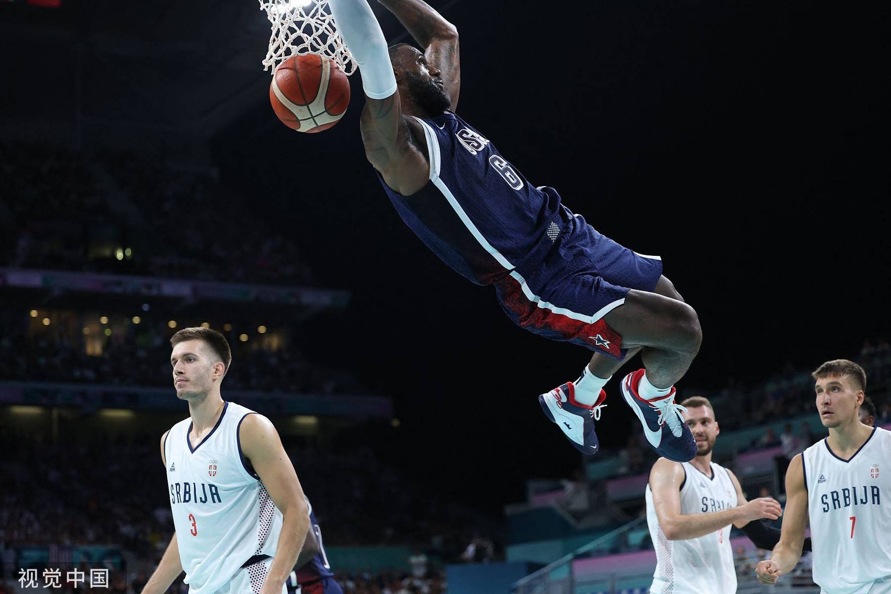 詹姆斯连续三场比赛得分超过高光表现，塞尔维亚队挑战极限！的简单介绍